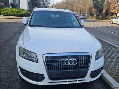 Second-hand Audi Q5 170 CP (125 kW) 2011 Culoarealb SUV