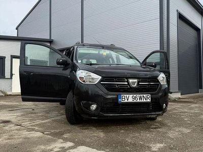 Culoarenegru Utilizat 2018 Dacia Dokker Lauréate Monovolum | 7.500 EUR (Preț OK)