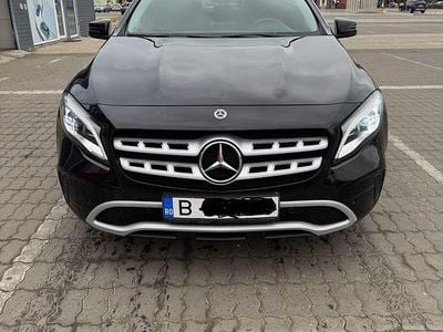 Mercedes GLA220