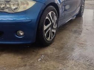 Second-hand BMW 118 122 CP (89 kW) 2006 Albastru Hatchback