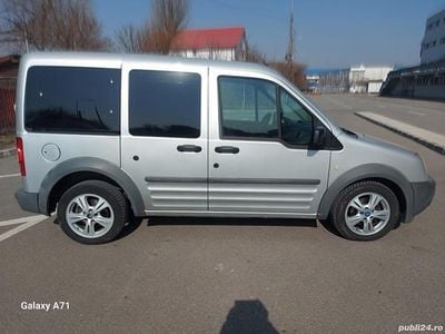 Gri Utilizat 2012 Ford Tourneo Connect Monovolum | 4.950 EUR
