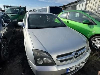 Second-hand Opel Vectra 150 CP (110 kW) 2004 Berlinǎ