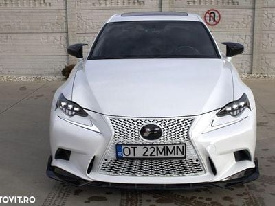 Alb Utilizat 2014 Lexus IS250 Sport Line Berlinǎ | 18.490 EUR