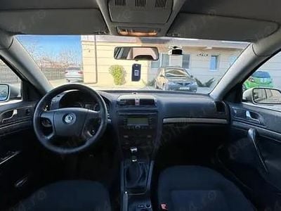 Argintiu Utilizat 2007 Skoda Octavia Berlinǎ | 2.450 EUR (Preț OK)