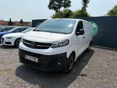 Second-hand Opel Vivaro 122 CP (89 kW) 2020 Alb Monovolum