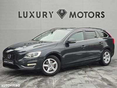 Culoaregray Second-hand 2015 Volvo V60 Ocean Race Break | 11.300 EUR (Puțin scump)