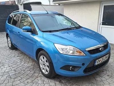 Second-hand Ford Focus 101 CP (74 kW) 2009 Albastru Break