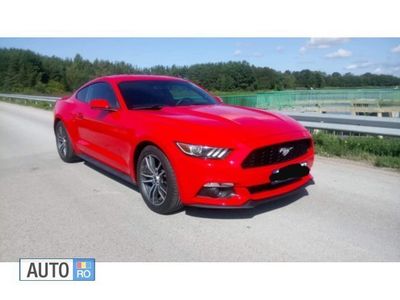 Second-hand Ford Mustang 317 CP (233 kW) 2015 Rosu Coupe