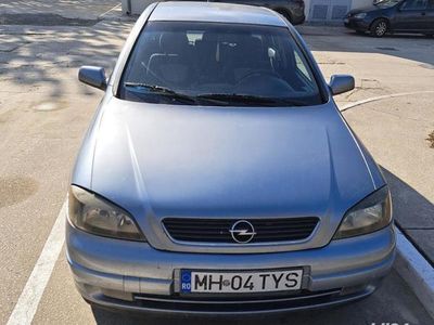 Second-hand Opel Astra 90 CP (66 kW) 2004 Gri Hatchback