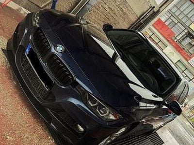 Second-hand BMW 320 Sport Line 184 CP (135 kW) 2014 Culoarealbastru Berlinǎ