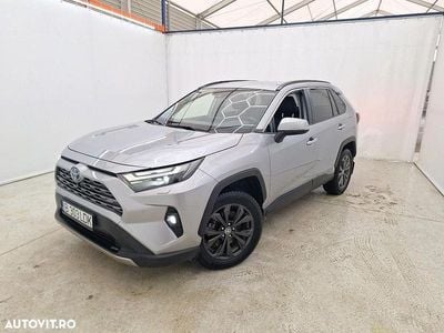 Culoareargint Second-hand 2022 Toyota RAV4 Hybrid SUV | 29.500 EUR (Preț bun)
