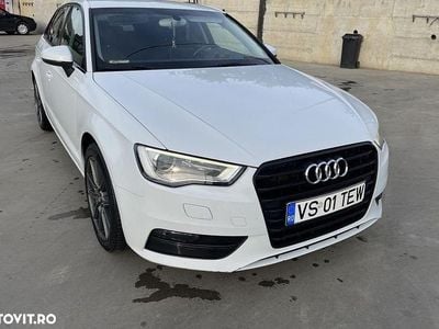 Second-hand Audi A3 150 CP (110 kW) 2014 Culoarealb Hatchback