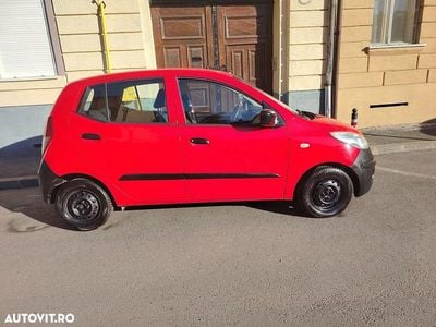 Second-hand Hyundai i10 Edition 69 CP (50 kW) 2009 Culoarerosu Hatchback