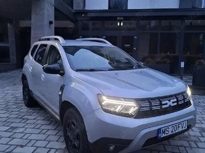 Second-hand Dacia Duster Prestige 116 CP (85 kW) 2019 Argintiu SUV