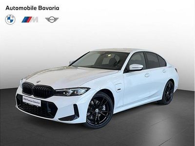 BMW 330e