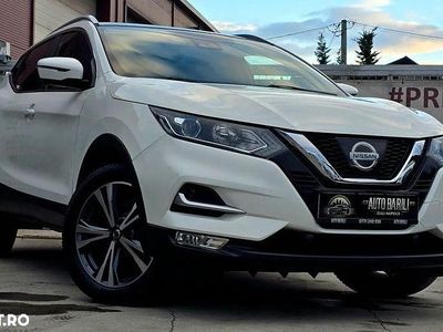 Second-hand Nissan Qashqai N-Connecta 130 CP (95 kW) 2018 Culoarealb SUV