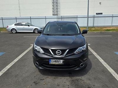 Second-hand Nissan Qashqai N-Connecta 130 CP (95 kW) 2017 Culoarenegru SUV