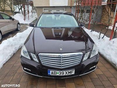 Culoaremaro Utilizat 2009 Mercedes E250 Elegance Berlinǎ | 9.500 EUR (Scump)