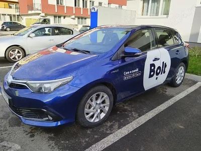 Utilizat 2016 Toyota Auris Hybrid Hatchback | 11.000 EUR (Puțin scump)