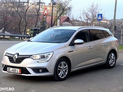 Second-hand Renault Mégane GrandTour LIMITED 110 CP (80 kW) 2020 Culoareargint Break
