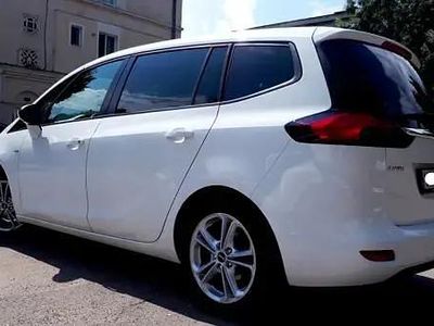 Second-hand Opel Zafira Tourer 140 CP (102 kW) 2017 Alb Monovolum