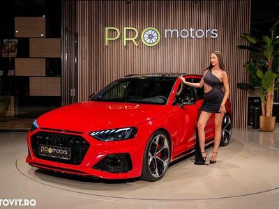 Culoarerosu Utilizat 2023 Audi RS4 Basis Break | 75.500 EUR