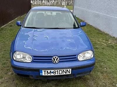 Second-hand VW Golf IV 90 CP (66 kW) 2000