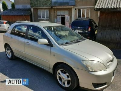 Second-hand Toyota Corolla 90 CP (66 kW) 2006 Gri Hatchback