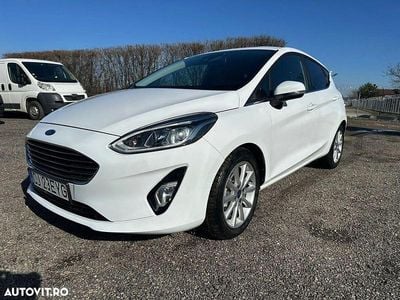 Second-hand Ford Fiesta 100 CP (73 kW) 2017 Culoarealb Hatchback