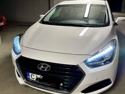 second-hand Hyundai i40 1.7 CRDI CW ISG Supreme+