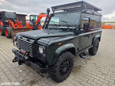Second-hand Land Rover Defender 122 CP (89 kW) 2003 Culoareverde SUV