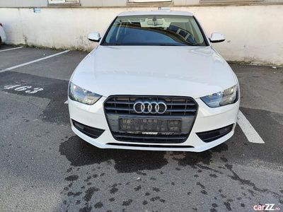 Utilizat 2014 Audi A4 Berlinǎ | 9.000 EUR