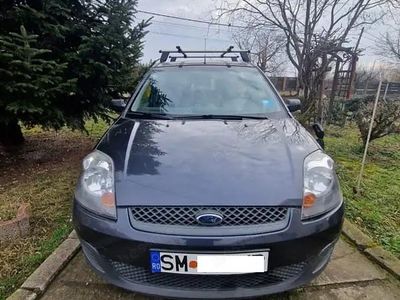 Second-hand Ford Fiesta 55 CP (40 kW) 2007 Gri Hatchback