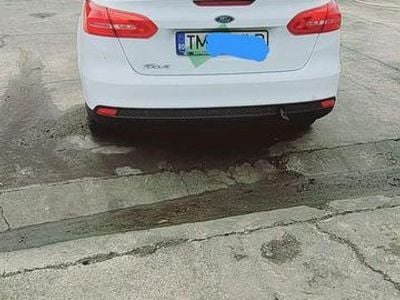 Second-hand Ford Focus Trend 120 CP (88 kW) 2017 Culoarealb Berlinǎ