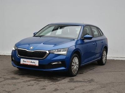 Albastru mediu normal Utilizat 2019 Skoda Scala Ambition Hatchback | 13.500 EUR (Preț bun)