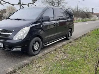 Second-hand Hyundai H-1 170 CP (125 kW) 2009 Monovolum