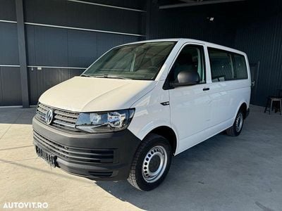 Second-hand VW Transporter Comfortline 84 CP (61 kW) 2017 Culoarealb Van