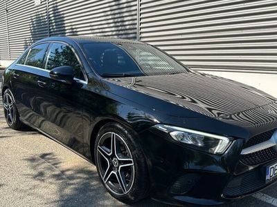 Negru Utilizat 2019 Mercedes A180 Edition 1 Berlinǎ | 22.500 EUR (Puțin scump)