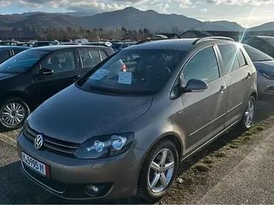 Second-hand VW Golf VII 105 CP (77 kW) 2014 Bej Hatchback
