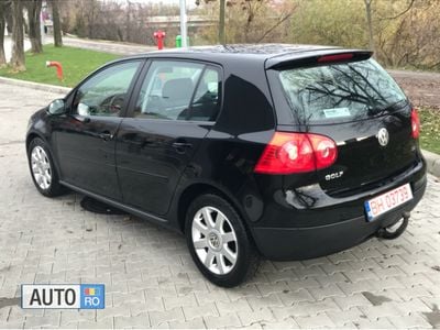 Negru Utilizat 2005 VW Golf IV Hatchback | 4.100 EUR (Scump)