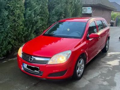 Second-hand Opel Astra 101 CP (74 kW) 2008 Rosu Berlinǎ