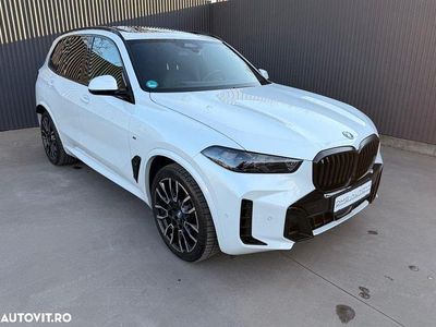 Culoarealb Second-hand 2023 BMW X5 Comfort Edition SUV | 82.885 EUR (Scump)