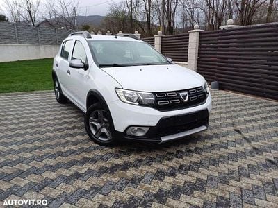 Second-hand Dacia Sandero Prestige 95 CP (69 kW) 2020 Culoarealb Hatchback