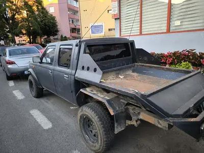 Gri Utilizat 1999 Nissan Navara Pickup | 3.999 EUR