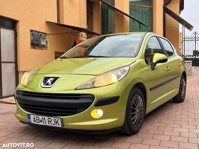 Second-hand Peugeot 207 Premium 70 CP (51 kW) 2008 Culoaregalbeuriu