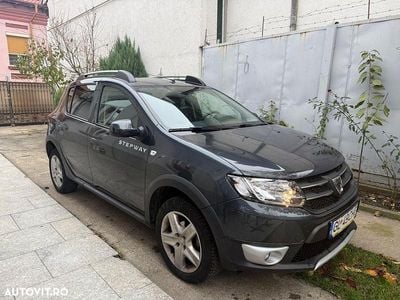 Gri Utilizat 2016 Dacia Sandero Stepway Hatchback | 8.750 EUR (Puțin scump)