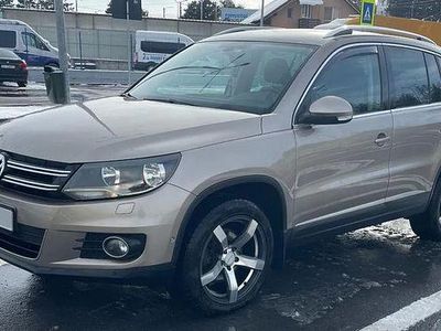 Culoaregalbeuriu Utilizat 2012 VW Tiguan Life SUV | 9.600 EUR (Preț OK)