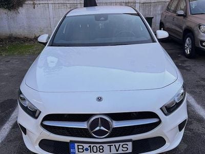 Second-hand Mercedes A180 116 CP (85 kW) 2018 Culoarealb Hatchback