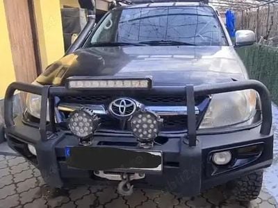 Second-hand Toyota HiLux 88 CP (64 kW) 2008 Negru Pickup