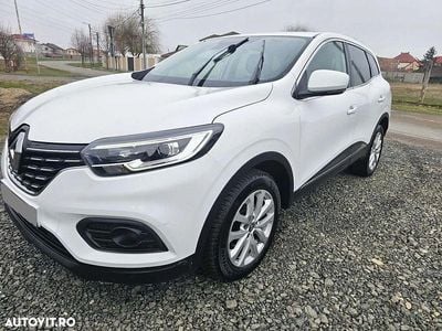 Second-hand Renault Kadjar Intens 115 CP (84 kW) 2022 Culoarealb SUV